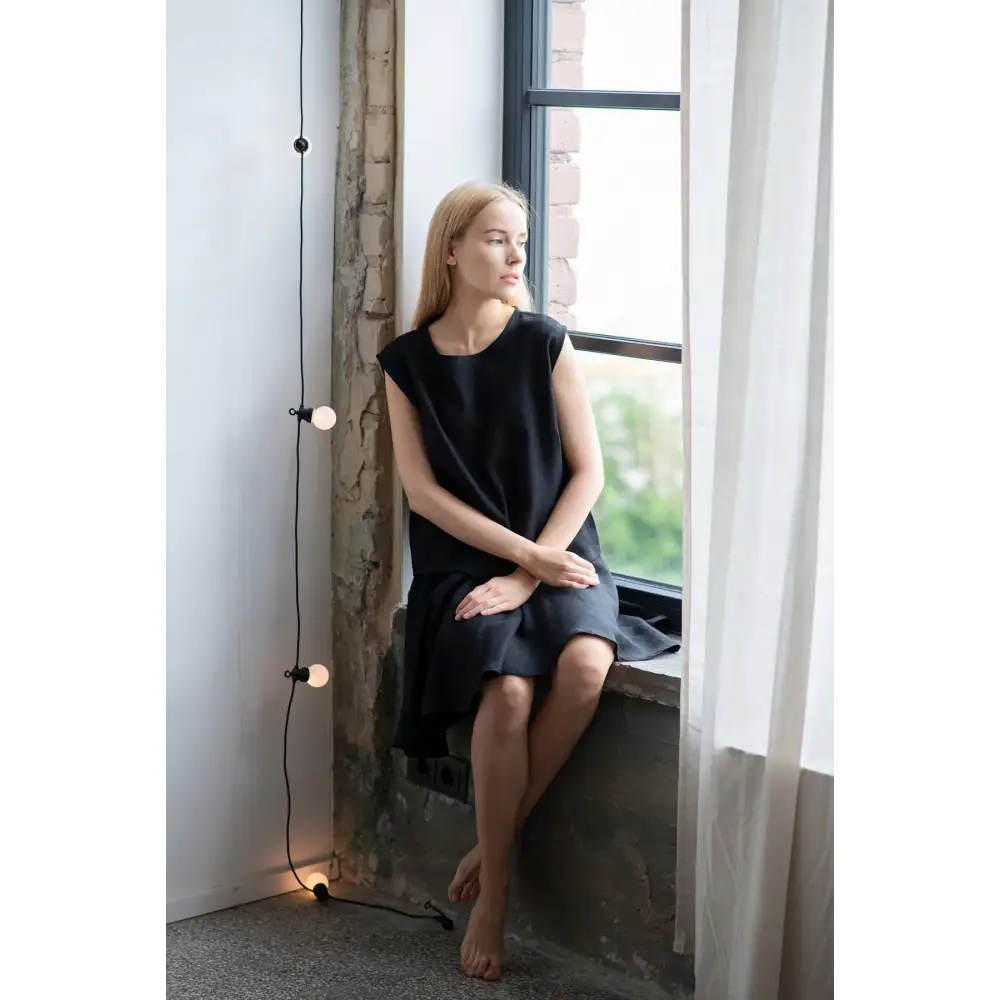 Elegant Black Linen Blouse - One Size - Blouses