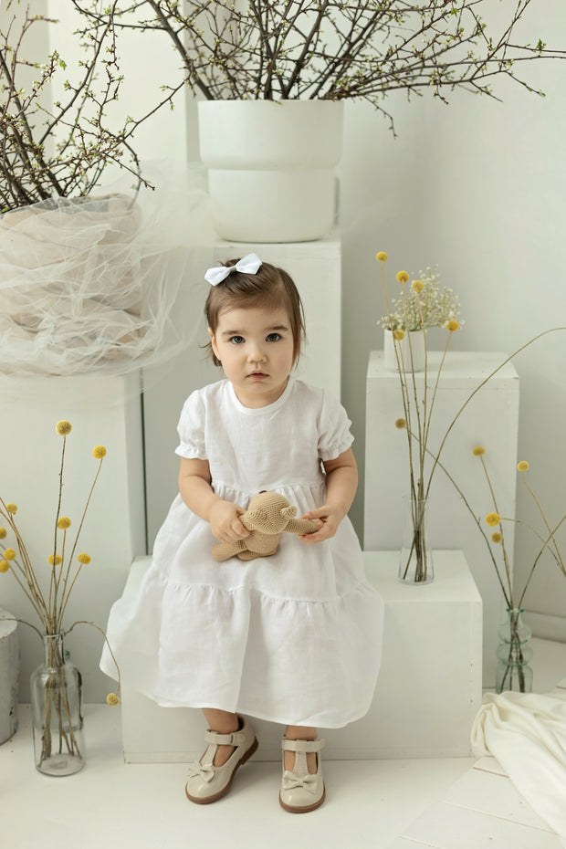 Elegantes Leinenkleid für Mädchen